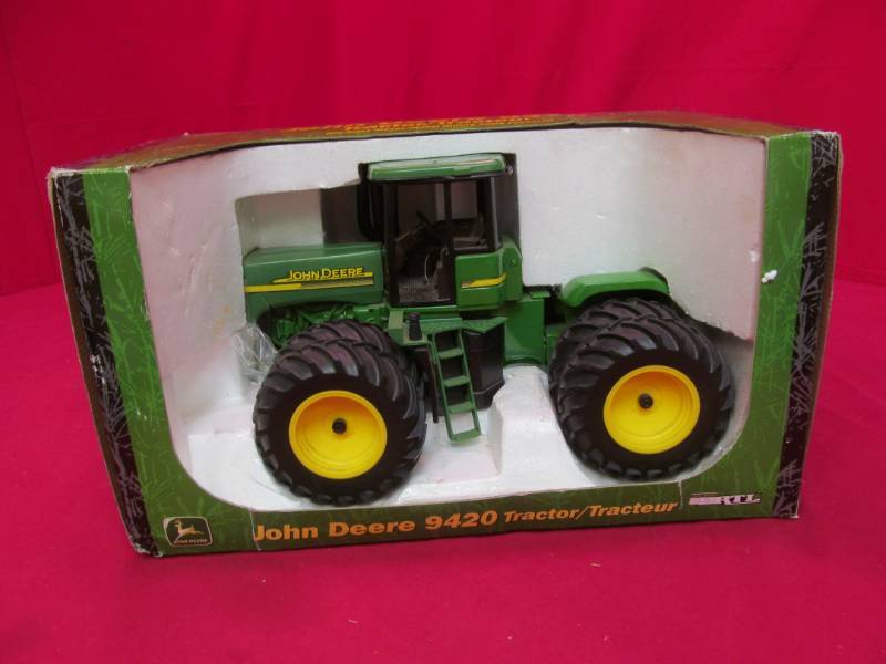 lot 68 image: new John Deere tractor