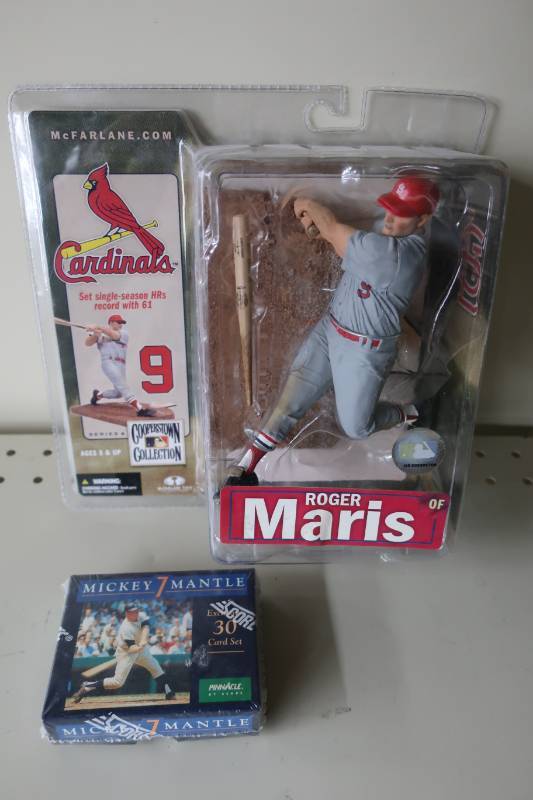 lot 505 image: Roger Maris Figurine and Mickey Mantle Card Set