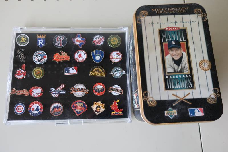 lot 525 image: Major League Baseball Pin Set & Mickey Mantle Metal Card Set