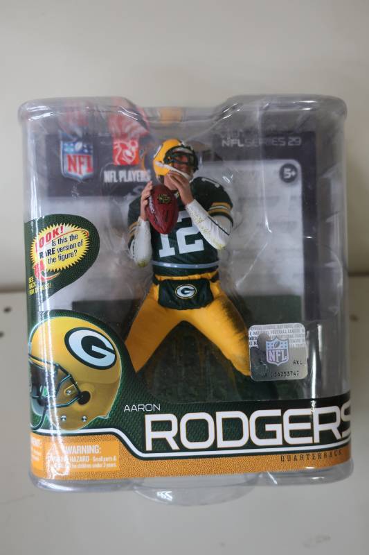 lot 547 image: Aaron Rodgers Figurine