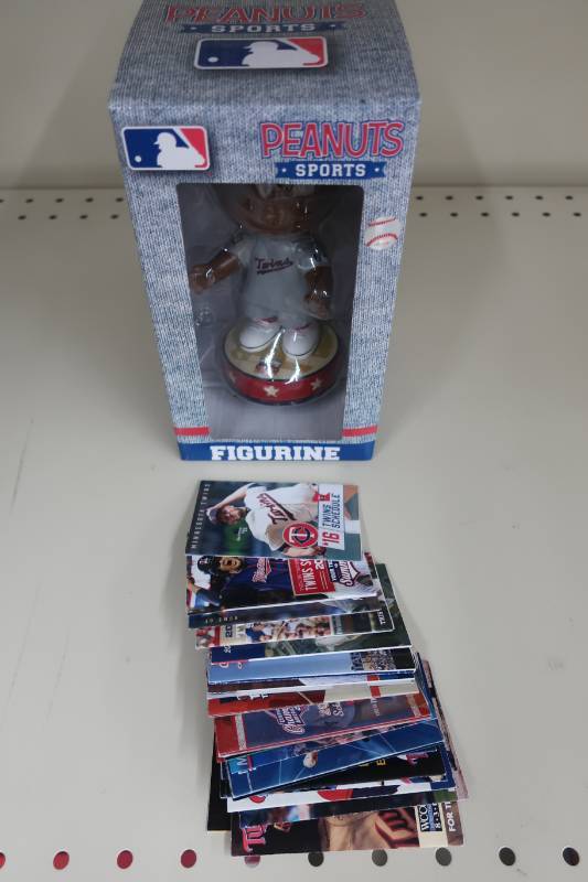 lot 568 image: Peanuts Twins Figurine & HUGE Lot of Twins Schedules