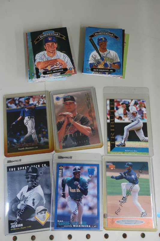 lot 569 image: Donruss Diamond Kings Card Sets & Promotional Baseball Cards