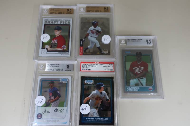 lot 581 image: 5 Graded Minnesota Twins Cards