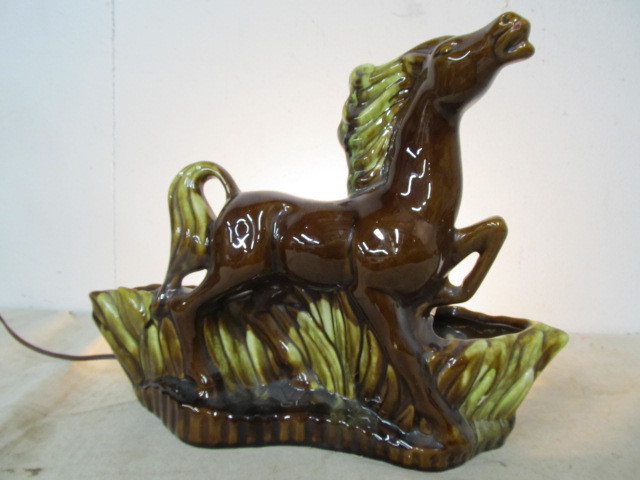 lot 42 image: Vintage Mid Century Pottery Stallion TV Lamp