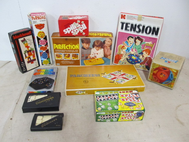 lot 91 image: Lot of Vintage Board Games etc