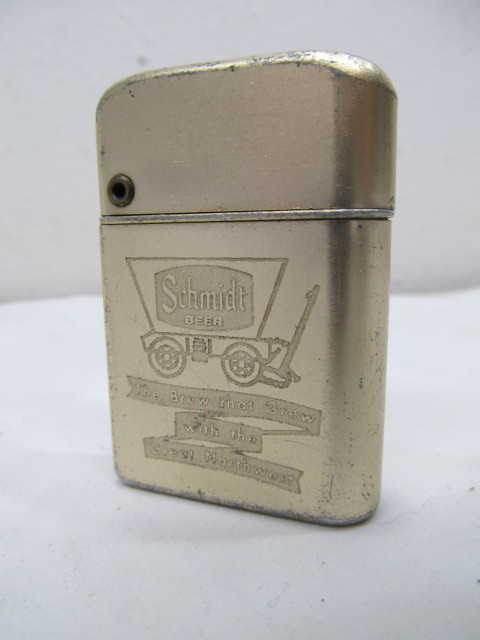 lot 109 image: Vintage SCHMIDT BEER Storm Master Advertising Lighter