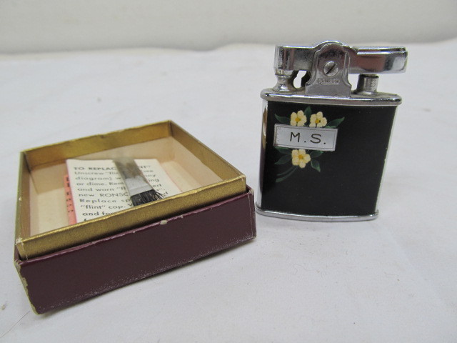 lot 113 image: Vintage RONSON Cigarette Lighter wBox