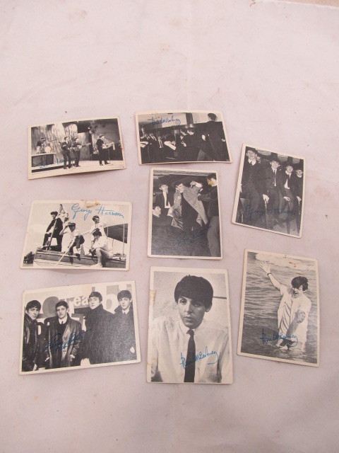 lot 123 image: Original Vintage BEATLES Trading Cards