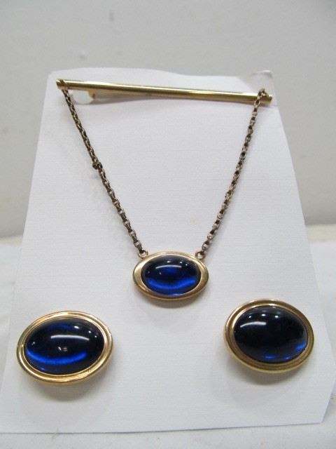 lot 127 image: Vintage Mens Cobalt Blue Tie Tack & Cufflink Set
