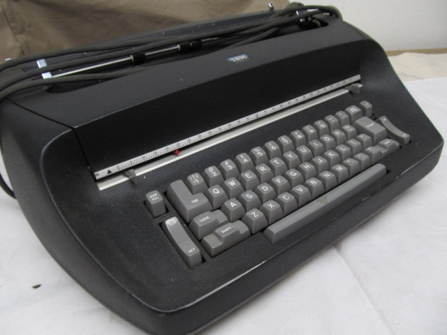 lot 193 image: Vintage IBM Selectric Typewriter
