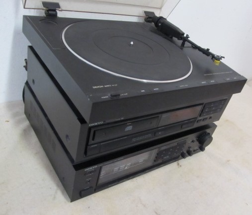 lot 241 image: Working Onkyo Stereo wDenon Turntable