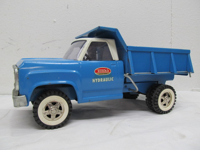 vintage tonka hydraulic dump truck