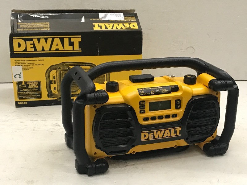 DeWalt Worksite Charger  Radio