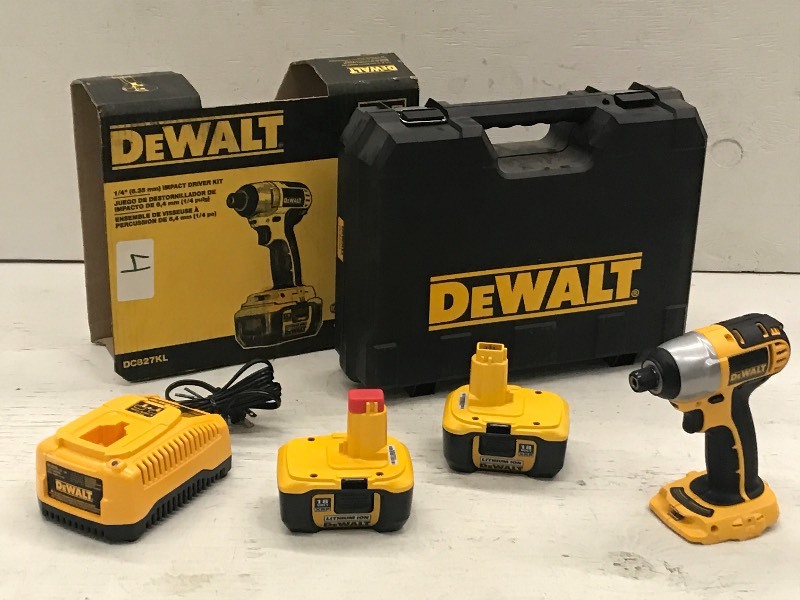 DeWalt Cordless 14 Impact Driver Kit