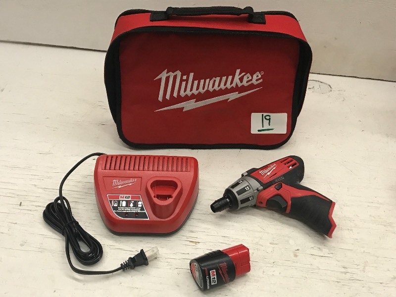 Milwaukee Cordless Compact Driver Kit