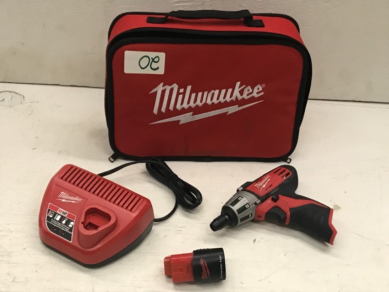 Milwaukee Cordless Compact Driver Kit