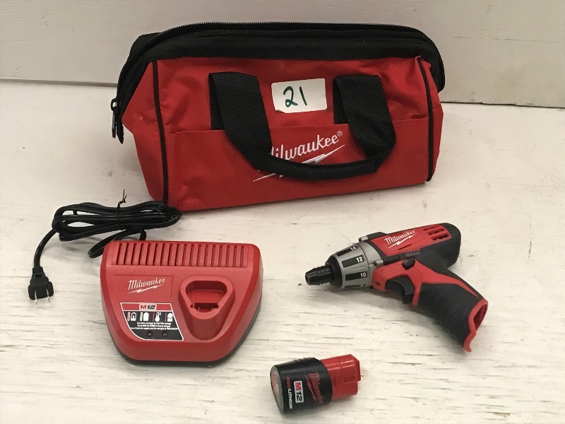 Milwaukee Cordless Compact Driver Kit