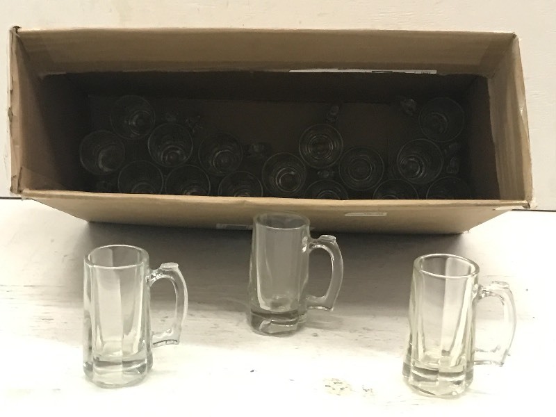 (18) Glass Beer Mugs