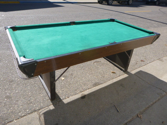 lot 52 image: PoolPing Pong Table Combination