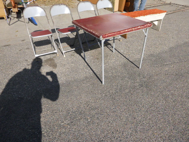 lot 56 image: Old Card Table with 4 Chairs