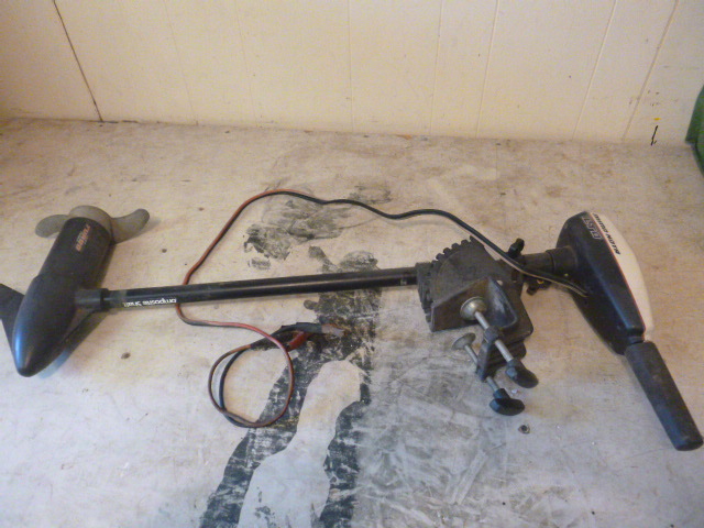 lot 24 image: Minn-Kota LTD Trolling Motor