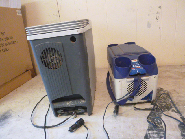 lot 26 image: 2 Travel Coolers
