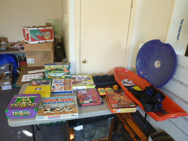 lot 72 image: Miscellaneous GamesToys