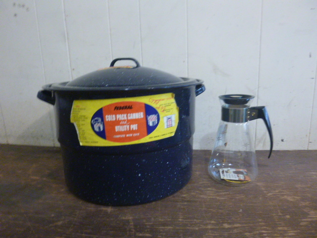 lot 85 image: Federal Pack Canner and Utility Pot