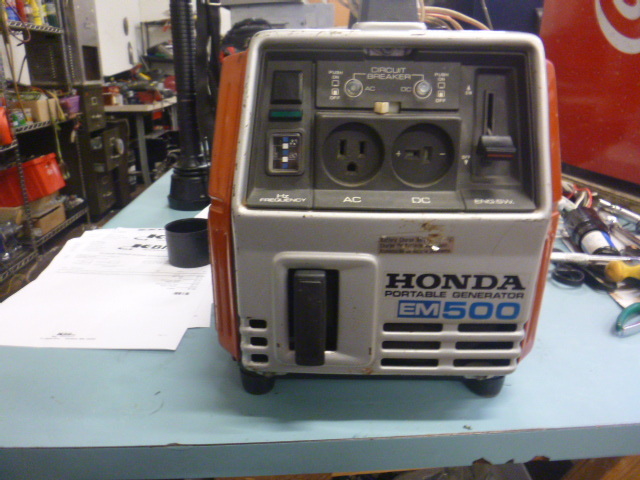 lot 5 image: Honda Portable Generator