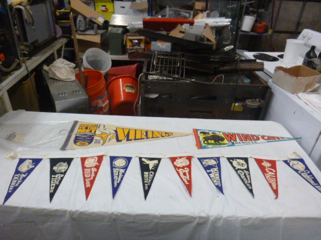 lot 134 image: Baseball Pennant
