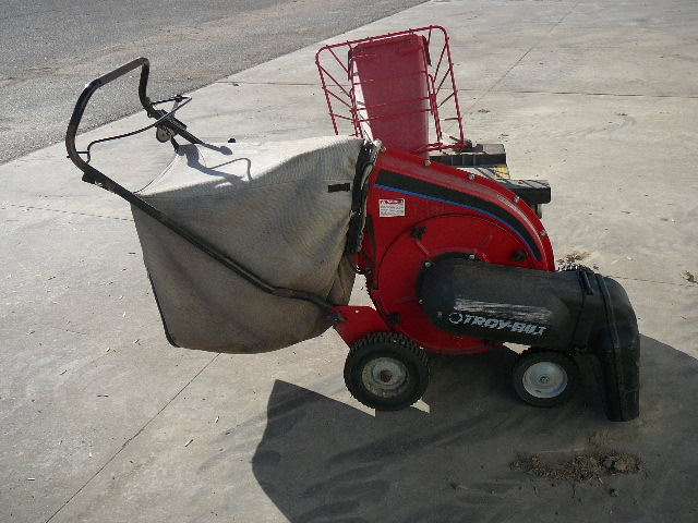 Troy Bilt ChipperVac
