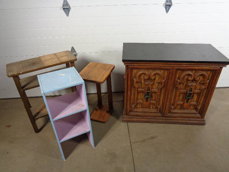 lot 154 image: Take What You Want Furniture