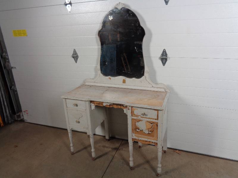 lot 170 image: Cute Vanity Project