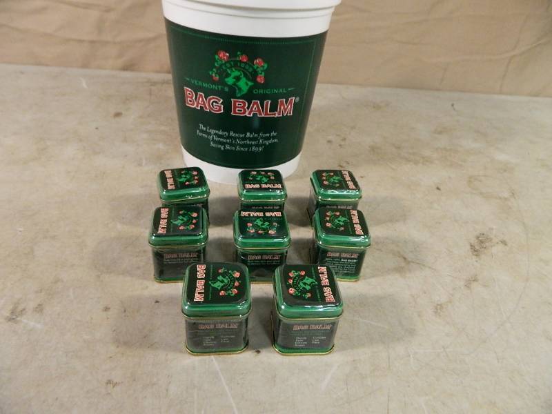 lot 17 image: 8 New Mini Bag Balms and Bag Balm Container