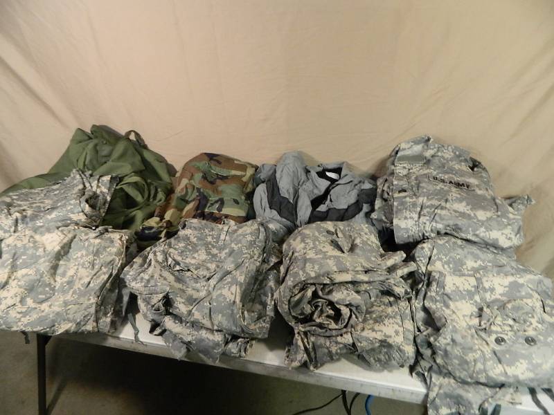 lot 67 image: Assorted Military Clothing