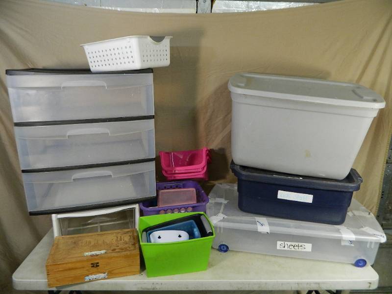 lot 73 image: Totes, Baskets, Organizers