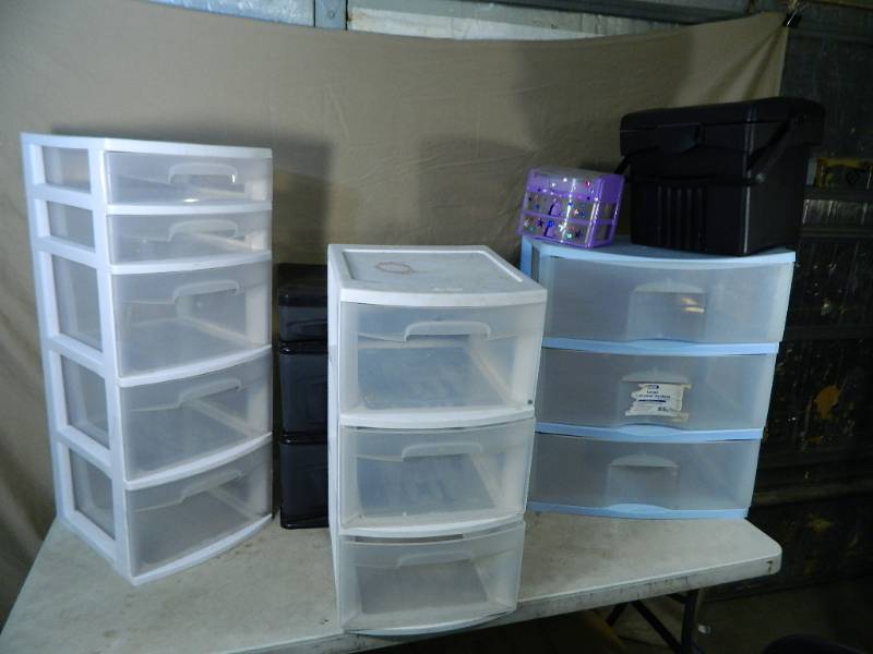 lot 125 image: Organizers and More