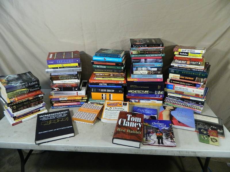 lot 152 image: Large Assortment of Books