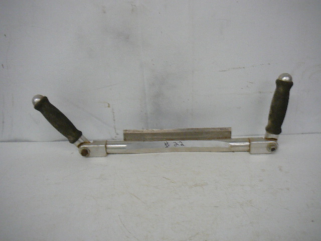 lot 22 image: Bosworth Draw Knife