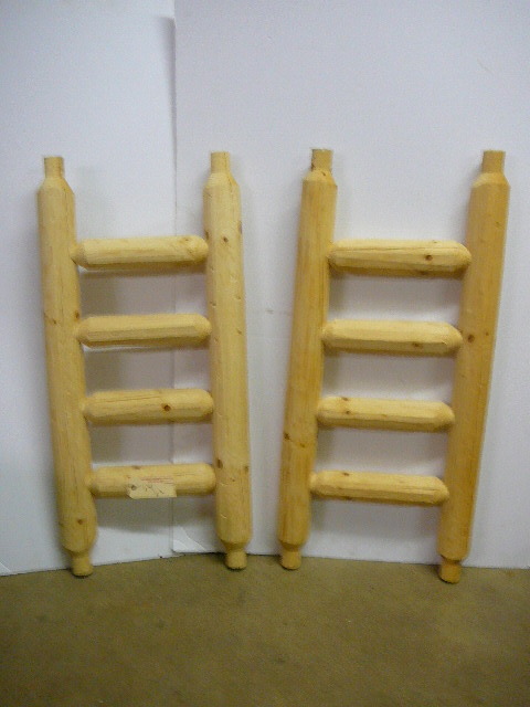 lot 14 image: Pine Head Board  Railing
