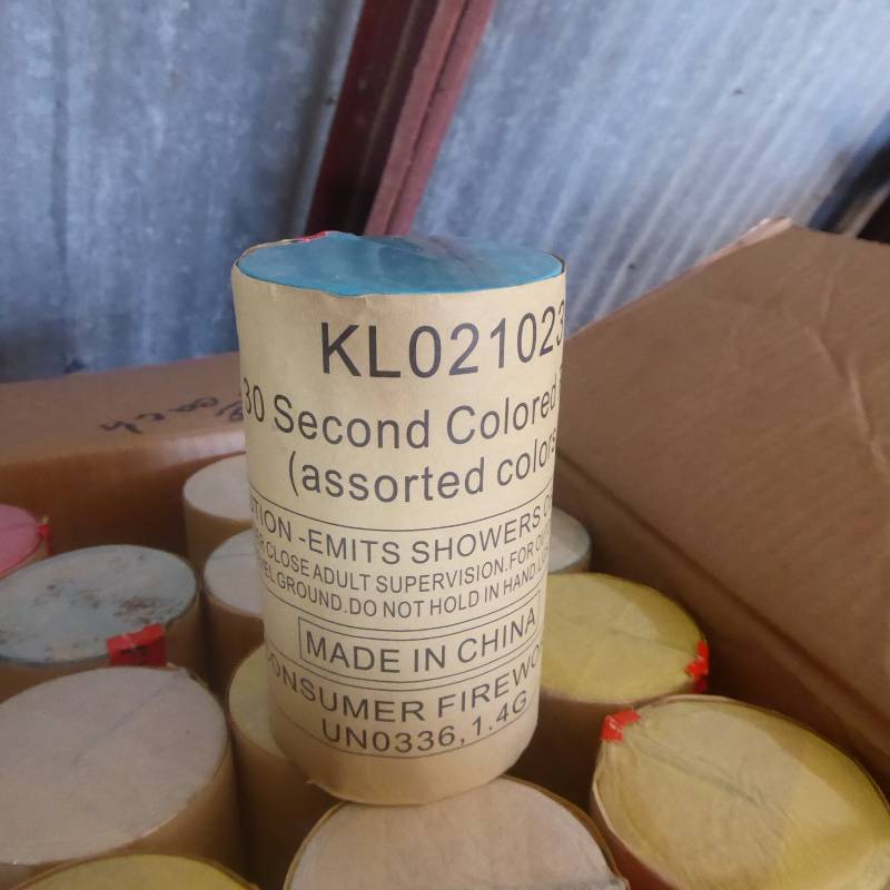 Lot of Approx. 18 Thirty Second Color Flames Assorted Colors