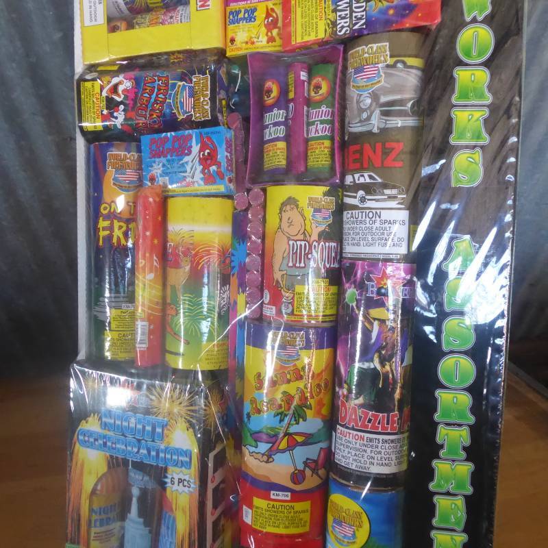 Lot of 1 World Class Dazzler Assortment