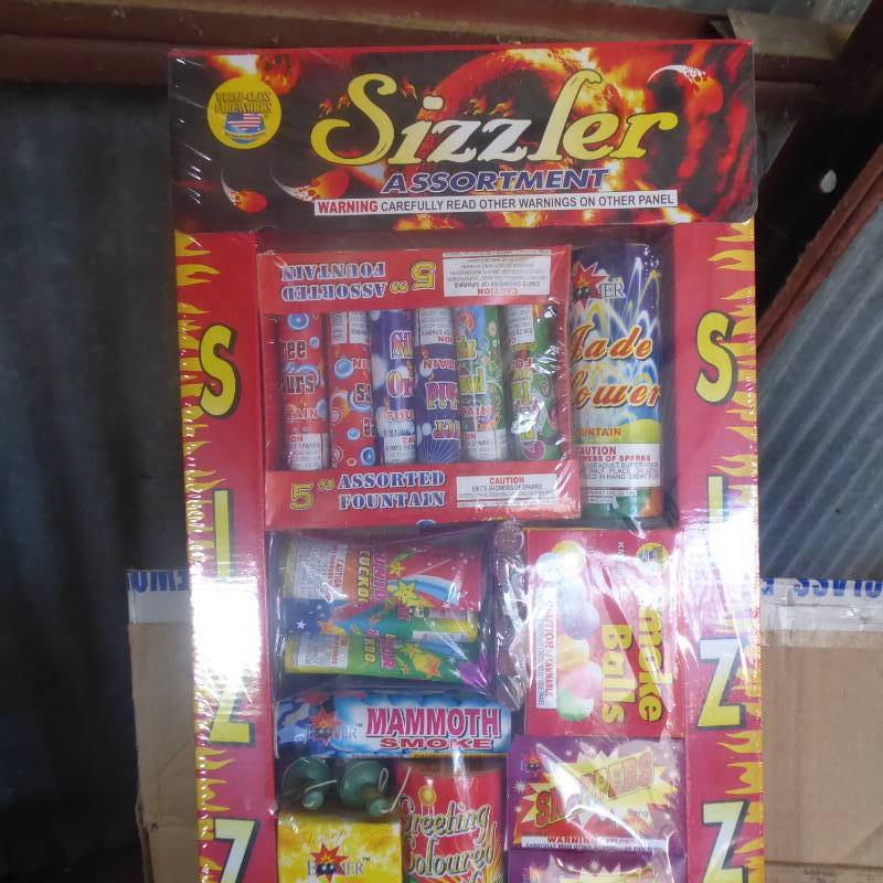 Lot of 5 Sizzler Assortment Fireworks