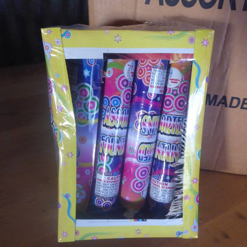 Lot of 18 Assorted Fountain Fireworks