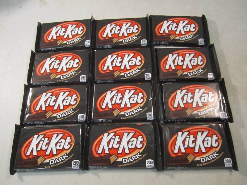 12 Kit Kat Dark Chocolate Candy Bar...