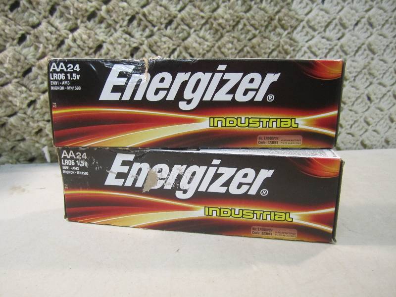 48 Energizer AA Batteries 2 boxes w...