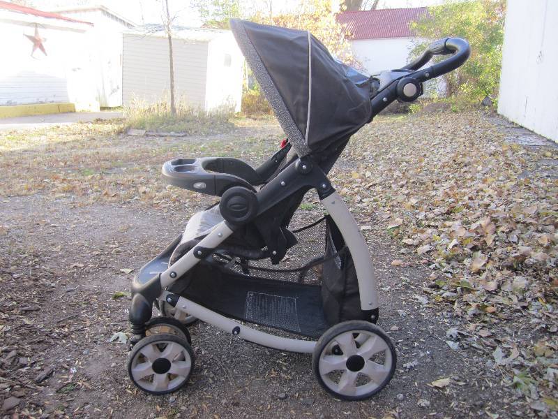 Graco Stroller  RED...