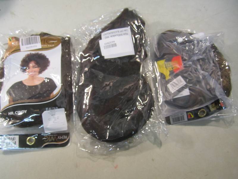 Lot of 3 Wigs Retail $59.99 - $99.9...