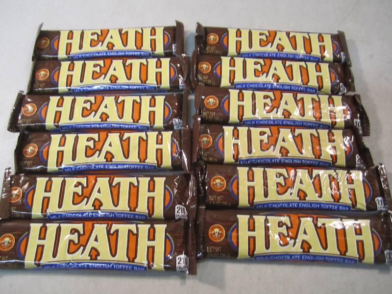 12 Heath Candy Bars Best by Jan 201...
