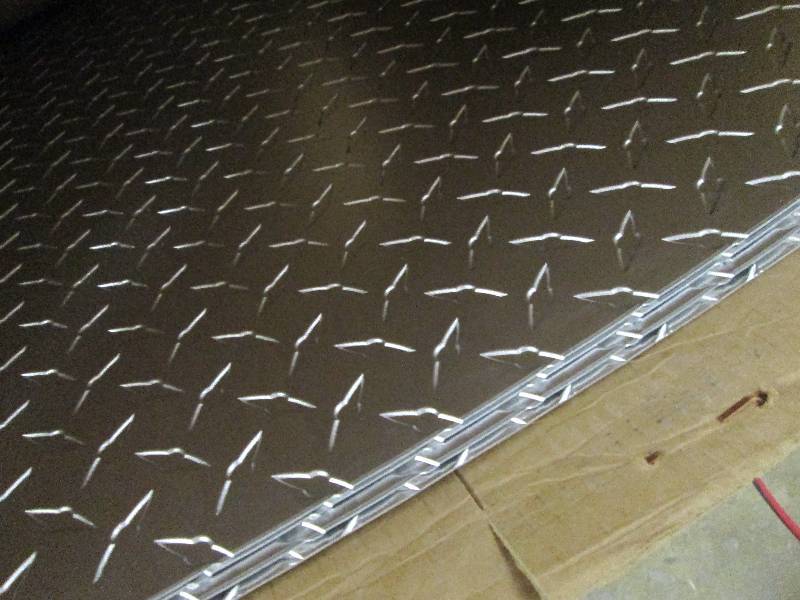 lot 54 image: Lot of 4 Decorative Metal Sheets...